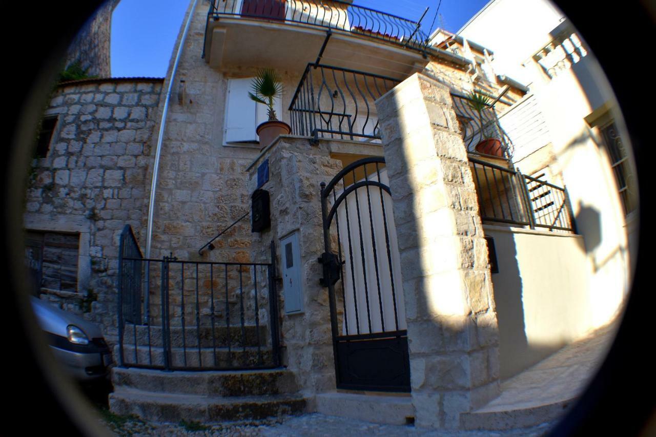 Guesthouse Torga Vis Island Екстер'єр фото